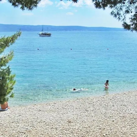 Apartment 20 Meters From The Jesenice (Split-Dalmatia)