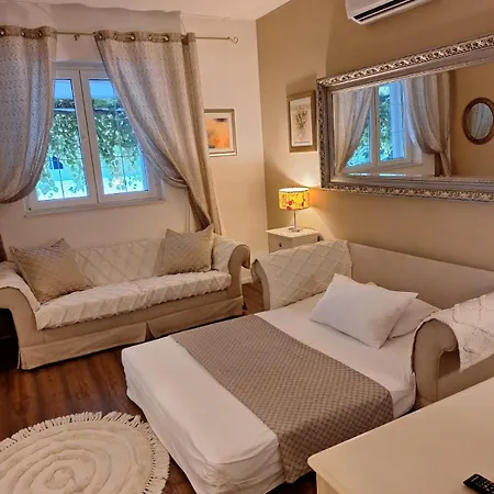 20 Meters From The * Jesenice (Split-Dalmatia)